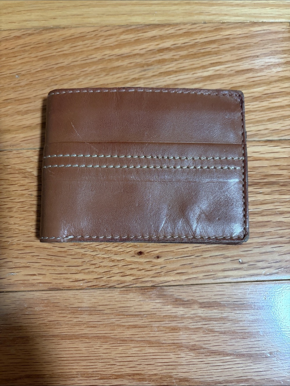 Fossil Men's Tan Leather Bifold Wallet with Contrast Stitching